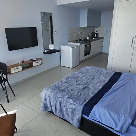 Muhtesem Deniz Manzarali Stuedyo Iskele District (Northern Cyprus)