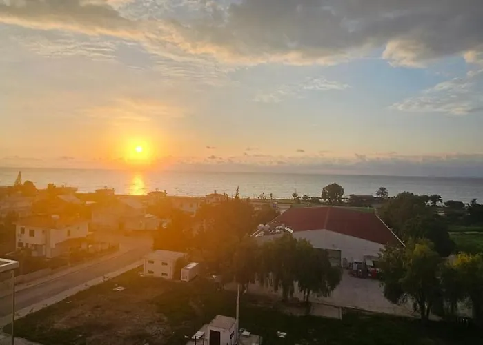 Muhteşem Deniz Manzaralı Stüdyo Apartamento *